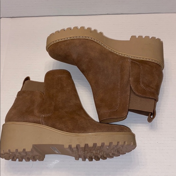 Huey H2O Boots Dolce Vita, Brown Suede Ankle Boots - Picture 8 of 11